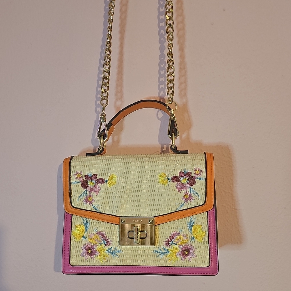 Floral Embroidered Women's Bag